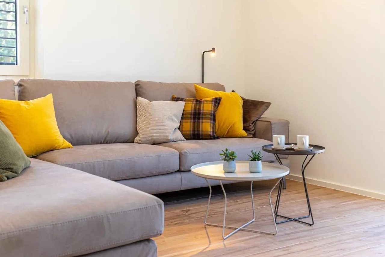 En Suite Bedrooms At Reckenthal House By Rentaroo Luxemburgo 0*,